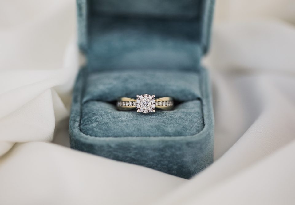 finding the best Milwaukee engagement ring stone